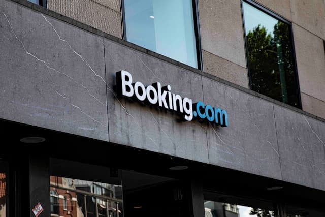 Payer sur Booking.com en France et Belgique: méthodes