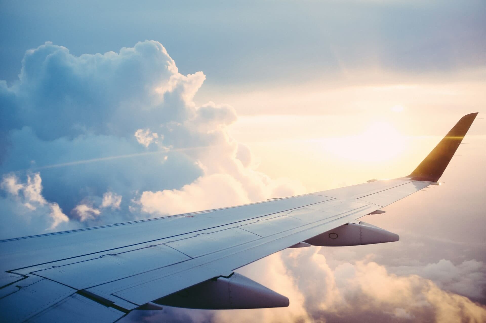 How to Buy Flights Online in Europe: Payment Methods