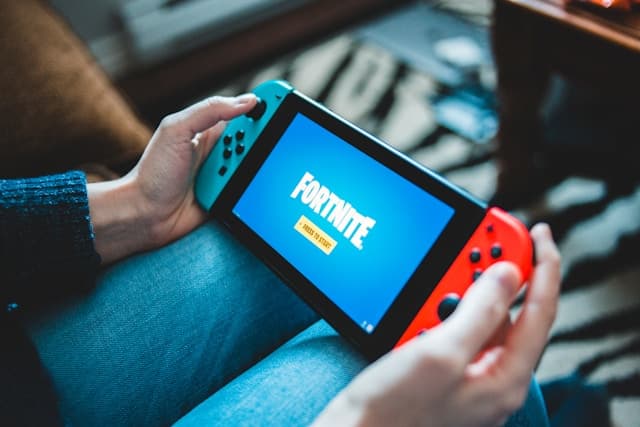 How to Buy Fortnite V-Bucks with iDEAL in Europe